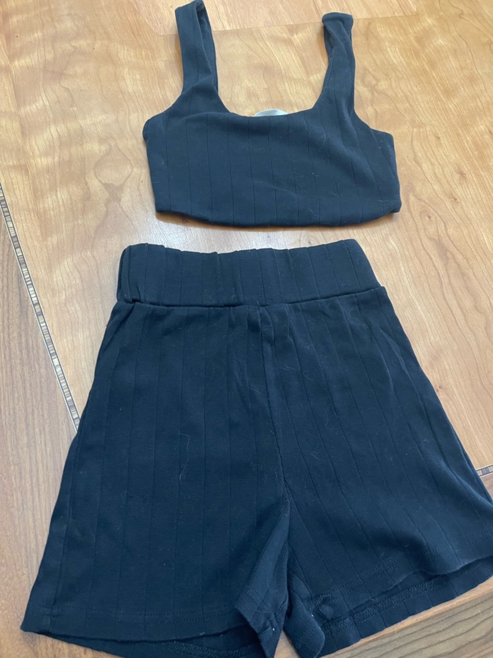 RD Style Black Ribbed Crop Tank (xs)and High-Waist Shorts (s) Set